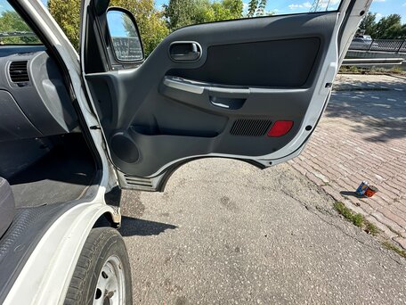 2022 Kia Bongo, белый, 3000000 рублей, вид 4