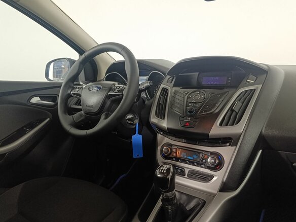 2011 Ford Focus III, чёрный - вид 11