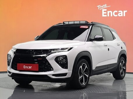 2022 Chevrolet TrailBlazer III, белый, 1650000 рублей, вид 1