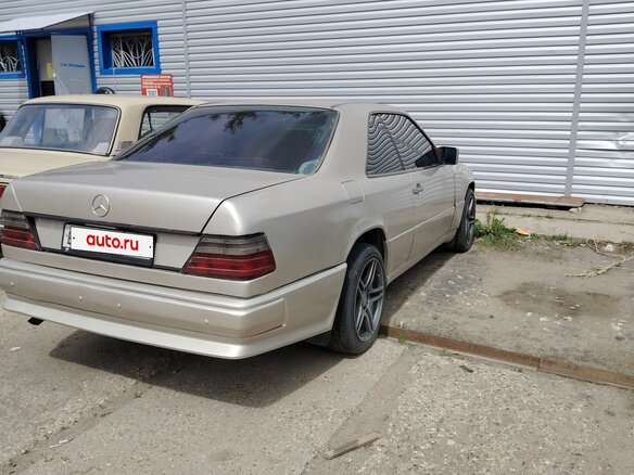 1990 Mercedes-Benz W124 230, серебристый, 800000 рублей - вид 2