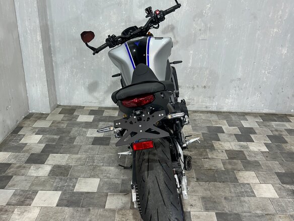 2022 Yamaha MT-09 (FZ-09), серый, 1055000 рублей - вид 11