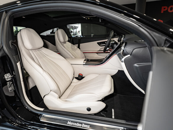 2026 Mercedes-Benz CLE 300, чёрный - вид 18