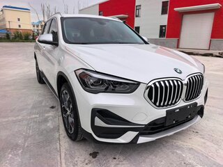 2022 BMW X1 Long 20Li sDrive II (F48) Рестайлинг, белый, 1760000 рублей, вид 3