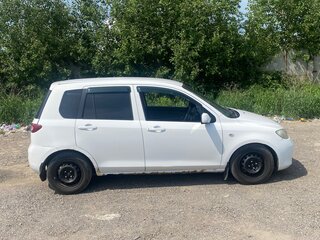 2004 Mazda Demio II (DY), белый, 290000 рублей, вид 2