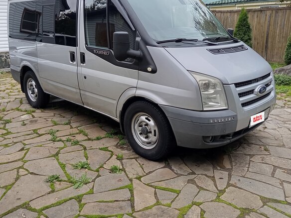 2007 Ford Tourneo, серебристый, 950000 рублей - вид 2