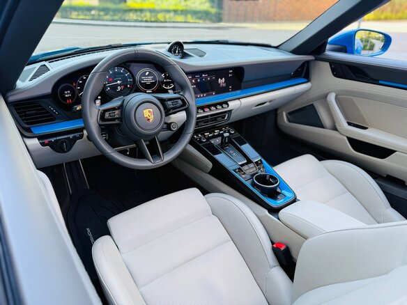 2022 Porsche 911 Carrera 4 GTS VIII (992), синий - вид 14