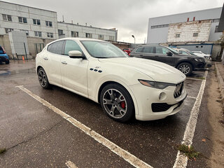 2022 Maserati Levante I Рестайлинг, белый, 6300000 рублей, вид 3