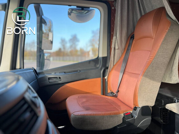 2023 Foton Auman EST A, серебристый, 4700000 рублей - вид 16