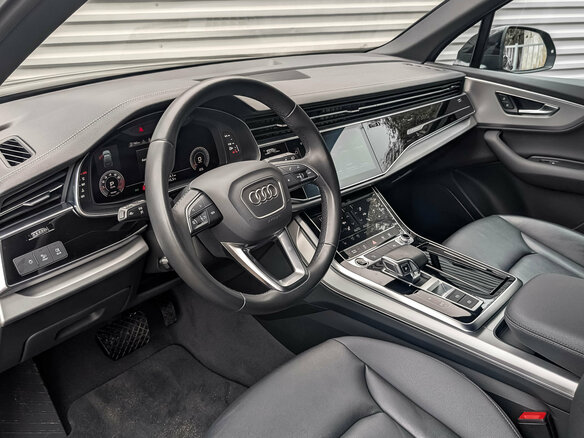 2023 Audi Q7 45 TFSI II (4M) Рестайлинг, чёрный, 7550000 рублей - вид 14