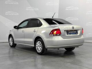 2013 Volkswagen Polo V, бежевый, 920000 рублей, вид 3