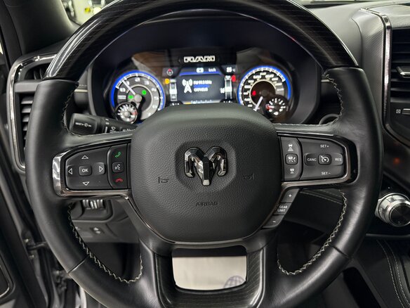 2022 Ram 1500 Crew Cab V, серебристый, 7450000 рублей - вид 9