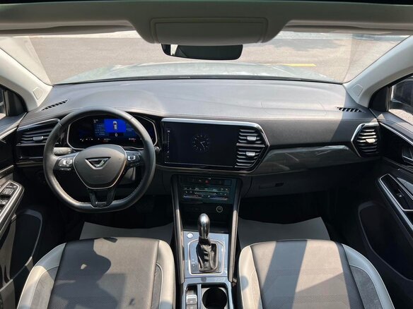 2023 Jetta VS7 I Рестайлинг 1, серый, 1700001 рублей - вид 15
