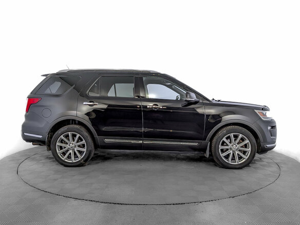 2018 Ford Explorer V Рестайлинг 2, чёрный, 2475000 рублей - вид 3