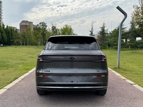 2026 Changan Qiyuan Q07 31.7 kWh, серый, 3567007 рублей, вид 5