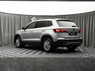 2021 Volkswagen Taos I, серебристый, 2960000 рублей, вид 4