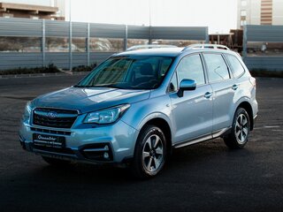 2017 Subaru Forester IV Рестайлинг 2, серебристый, 1960000 рублей, вид 1