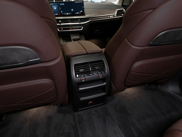 2026 BMW X5 Long 30Li IV (G05/G18) Рестайлинг, чёрный, 9600000 рублей - вид 19