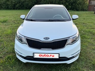 2015 Kia Rio III Рестайлинг, белый, 1140000 рублей, вид 4