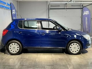 2011 Skoda Fabia II Рестайлинг, синий, 630000 рублей, вид 4