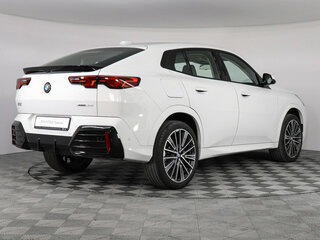 2024 BMW X2 xDrive25i II (U10), белый, 5750000 рублей, вид 4