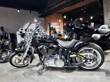 2011 Harley-Davidson Rocker C, чёрный, 1600000 рублей, вид 1