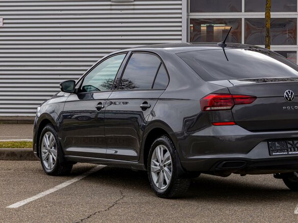 2022 Volkswagen Polo VI, серый, 1395000 рублей - вид 8