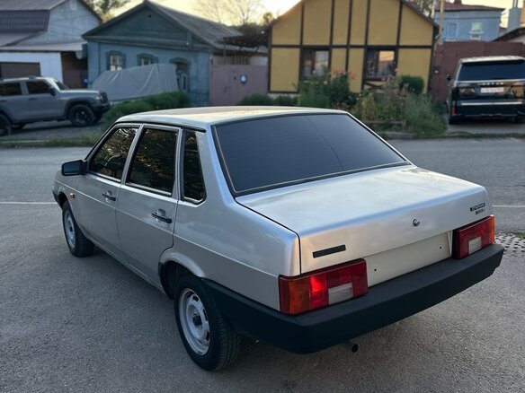 2004 Lada (ВАЗ) 21099, серебристый, 325000 рублей - вид 5