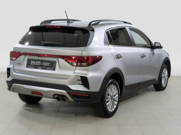 2021 Kia Rio X IV Рестайлинг, серебристый, 1655000 рублей - вид 4