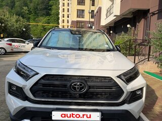 2025 Toyota RAV4 V (XA50), белый, 3900000 рублей, вид 1