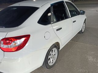 2014 Lada (ВАЗ) Granta I, белый, 375000 рублей, вид 3