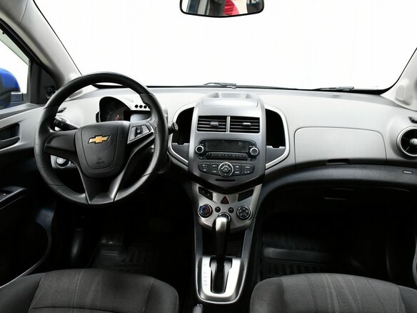 2014 Chevrolet Aveo II, синий, 775000 рублей - вид 12