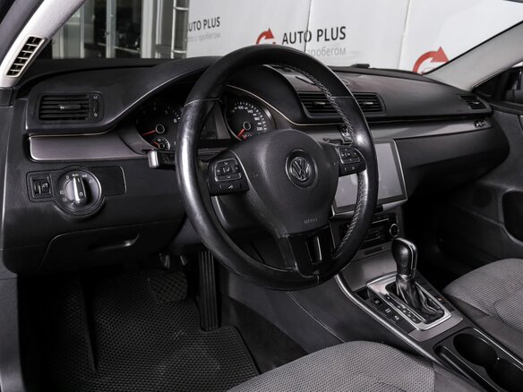 2011 Volkswagen Passat B7, чёрный, 999000 рублей - вид 5