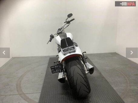 2011 Harley-Davidson V-Rod Muscle, белый, 920000 рублей, вид 4
