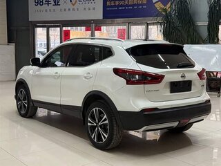 2022 Nissan Qashqai II Рестайлинг, белый, 1890000 рублей, вид 4