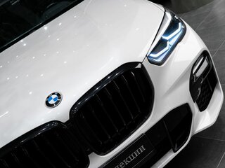 2020 BMW X5 30d IV (G05/G18), белый, 6850000 рублей, вид 3