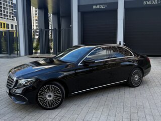 2018 Mercedes-Benz E-Класс 450 V (W213, S213, C238), чёрный, 3800000 рублей, вид 4