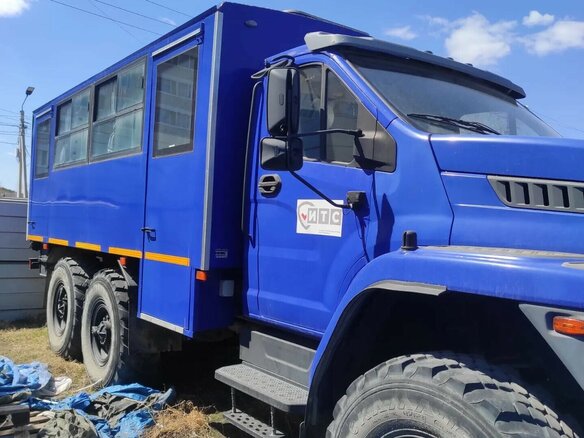 2021 Урал 3255, синий, 5800000 рублей - вид 4
