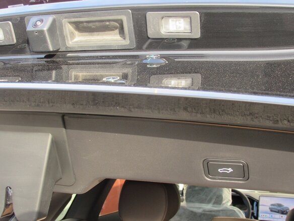 2026 Geely Monjaro (Xingyue L) I Рестайлинг 2 (China Market), чёрный, 4190000 рублей - вид 14