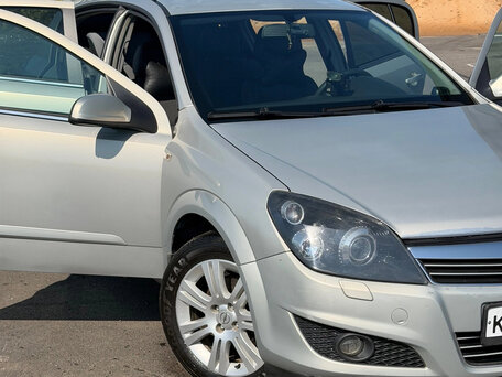 2007 Opel Astra H Рестайлинг, бежевый, 450000 рублей, вид 5