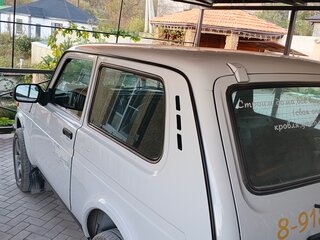 2015 Lada (ВАЗ) 2121 (4x4) I Рестайлинг, белый, 450000 рублей, вид 2