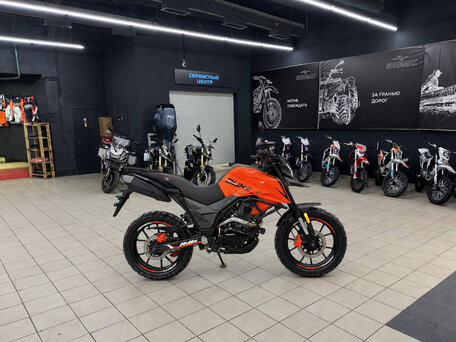 2026 Regulmoto Duke, красный, 212800 рублей, вид 2
