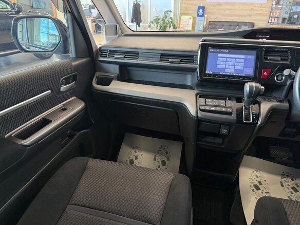 2016 Honda Stepwgn V, чёрный - вид 14
