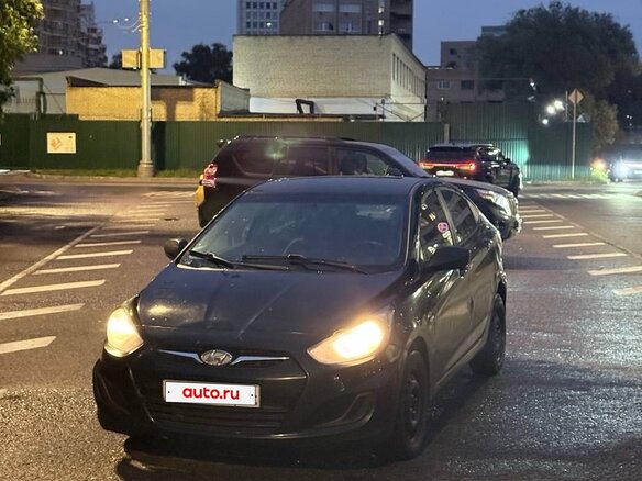 2013 Hyundai Solaris I, чёрный - вид 1
