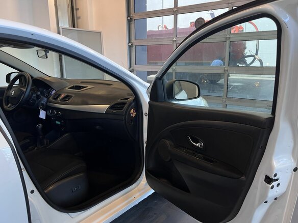 2014 Renault Fluence I Рестайлинг, белый - вид 23