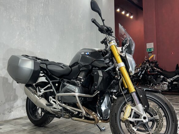 2016 BMW R 1200 R, чёрный, 898000 рублей - вид 4