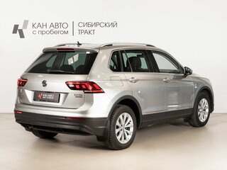 2017 Volkswagen Tiguan II, серебристый, 2650000 рублей, вид 3
