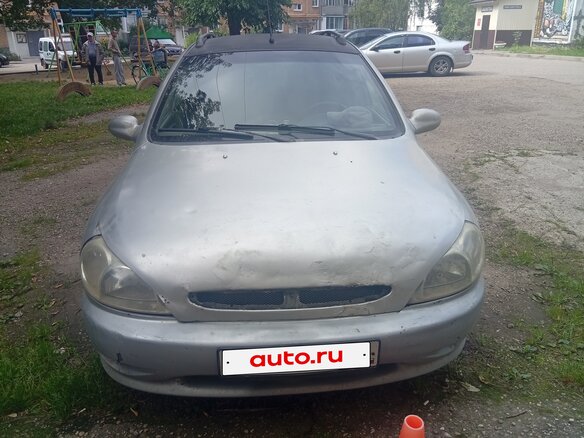 2002 Kia Rio I, серебристый, 95000 рублей