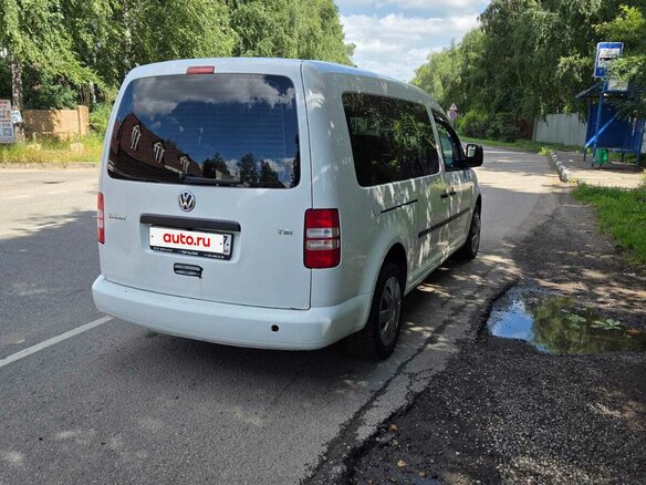 2012 Volkswagen Caddy III Рестайлинг, белый, 1300000 рублей - вид 3