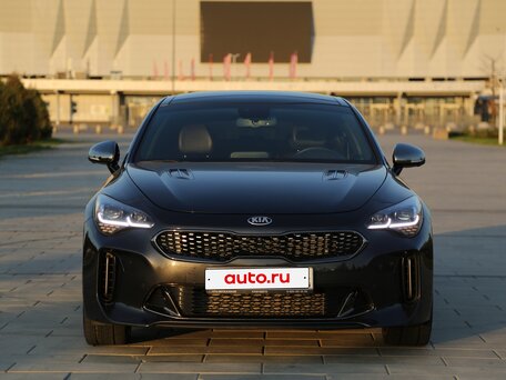 2018 Kia Stinger I, серый, 2215000 рублей, вид 4