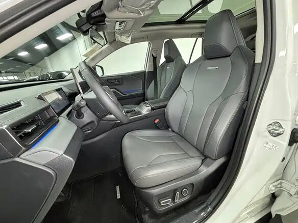 2026 Toyota RAV4 VI (XA60), белый, 4350000 рублей - вид 7